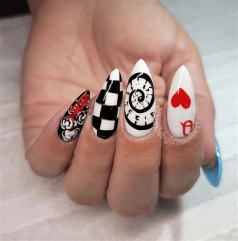 Alice In Wonderland Nails Ideas