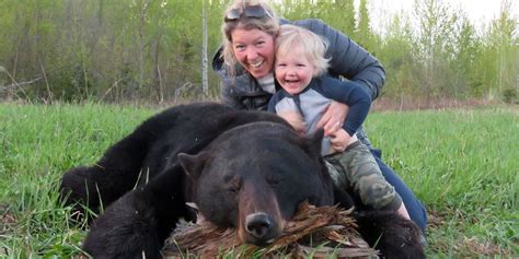 Black Bear Hunting Bc Circle M Outfitters Big Game Hunts Bc Canada