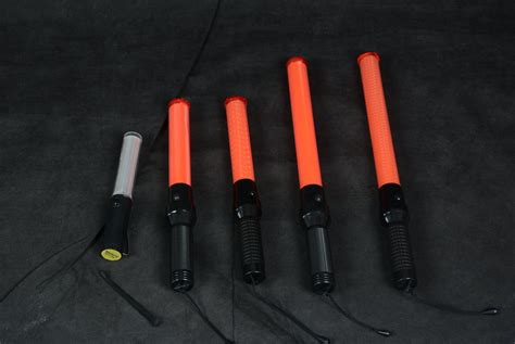 Handheld Police Plastic Ce Red Traffic Batons For Safety Led Traffic