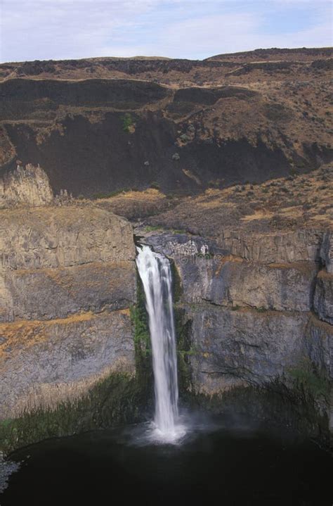 Palouse River Falls Frozen Water Wilderness Waterfall Winter Stock Photo - Image of falling ...