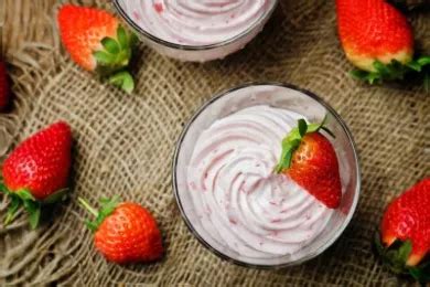 Recette Mousse Aux Fraises Facile Et Rapide Supertoinette