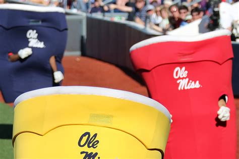 Ole Miss Baseball Video Highlights Rebels Beat Mizzou 4 3 Red Cup Rebellion