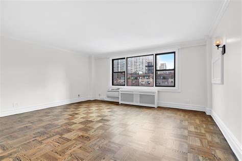 E Nd St Unit G New York Ny Room For Rent In New York