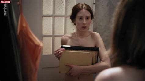 Naked Roxane Duran In Clash Of Futures