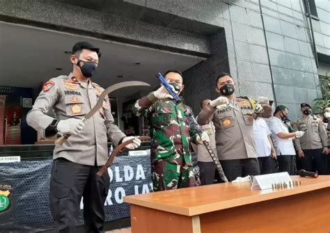 Laskar Fpi Tewas Ditembak Ini Alasan Pangdam Jaya Muncul Di Polda