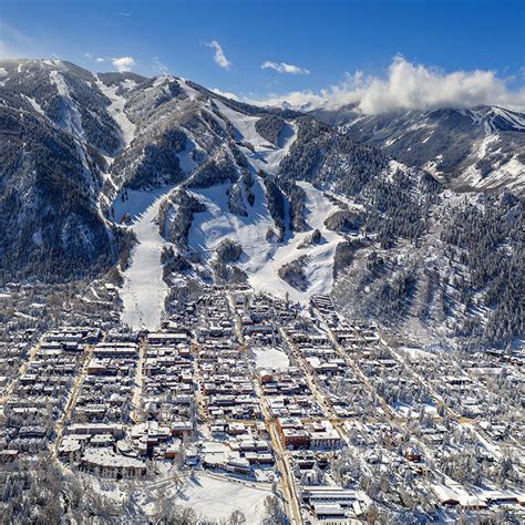 Travel Guide Aspen Colorado Interstellar