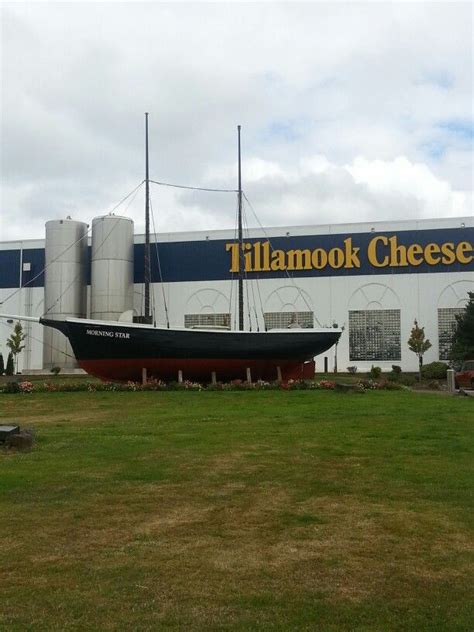 Tillamook Oregon Factory Tour Delicious Ice Cream And Cheese Samples