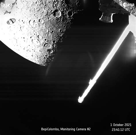 BepiColombo sendet Bilder von großen Kratern auf Merkur