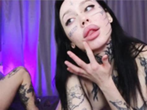 Imogen Grace GG Dildo Fuck On Bed