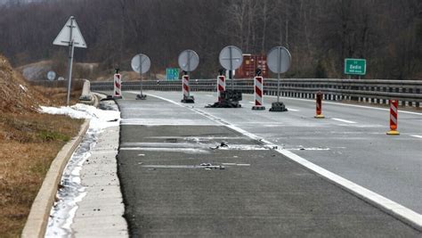 Nesre A Na A Sudarila Se Dva Teretna Vozila Jedno U Potpunosti Izgorjelo