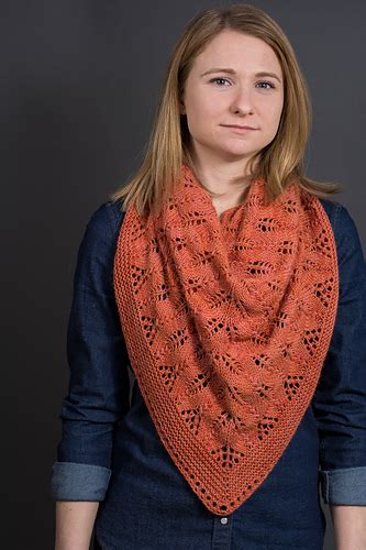 Ravelry Faded Rose Cowl Pattern By Kelene Kinnersly