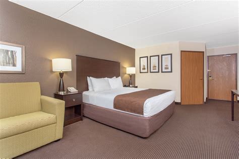 AmericInn by Wyndham Rhinelander | Rhinelander, WI Hotels