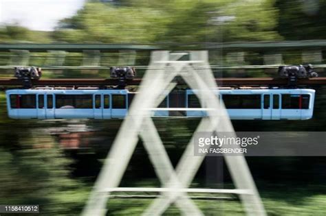 Schwebebahn Wuppertal Photos and Premium High Res Pictures - Getty Images