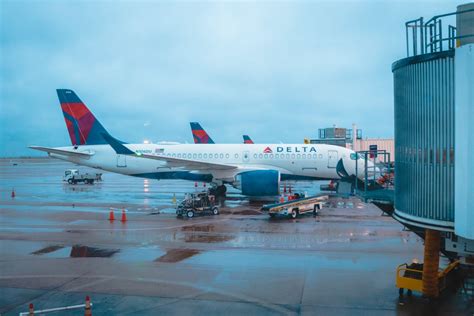 Delta Air Lines Airbus A220 First Class Review [DFW to JFK]