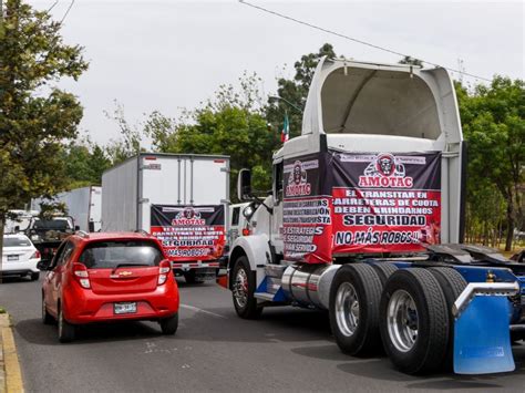 Previo al paro en carreteras gobierno de México y transportistas