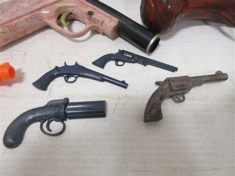 Old toy guns, used - Albrecht Auction Service