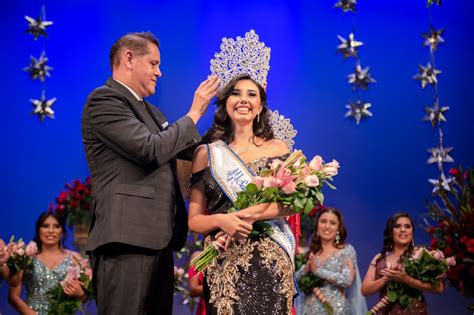 Regina I Reina De Las Fiestas Patrias En San Miguel De Allende