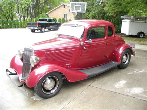 1933 FORD 5 WINDOW COUPE ALL STEEL