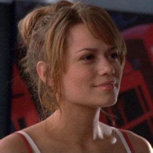 Short Hair Bun Short Hair Styles Haley James Scott Bethany Joy Lenz