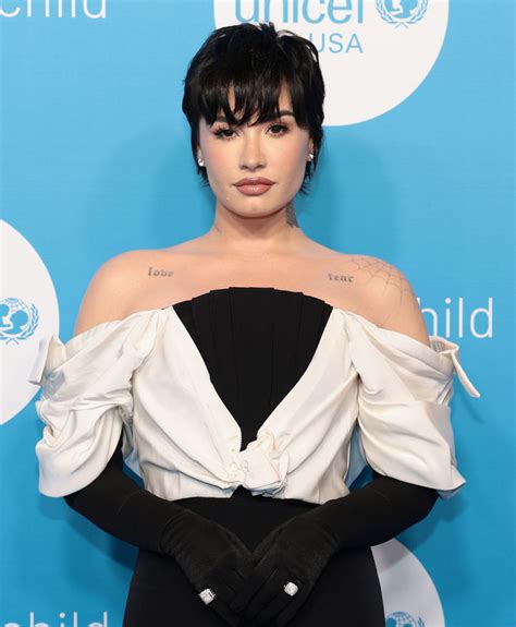 Demi Lovato Brings Dramatic Look To Unicef Gala 2022 In Velvet Gown