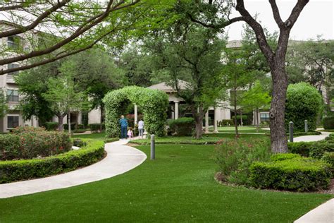 Franklin Park® Sonterra Photo Gallery | Senior Living in San Antonio