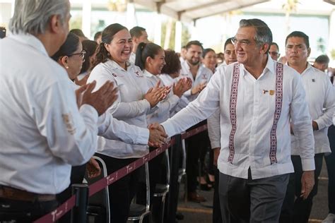 Llama Gobernador A Las Y Los Servidores P Blicos A Trabajar Para