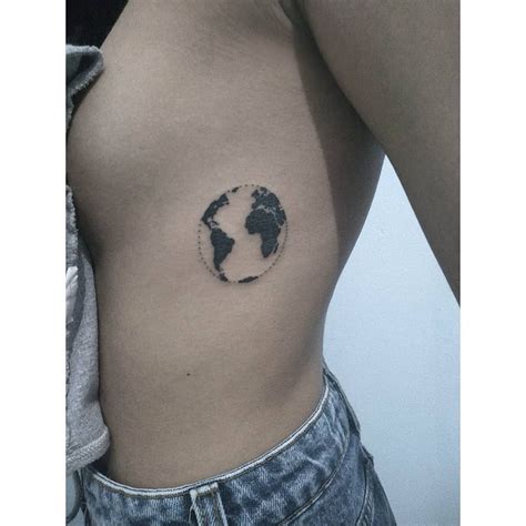 Tatuagem Planeta Terra - Tattoo planeta terra delicado em Pontilhismo | Tatuagem da terra ...