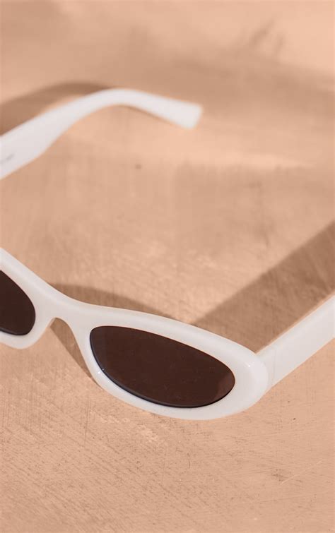 White Slim Retro Cat Eye Sunglasses Accessories Prettylittlething Usa