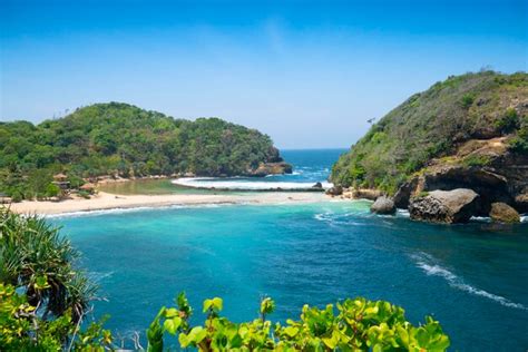 beach cliffs malang indonesia premium photo