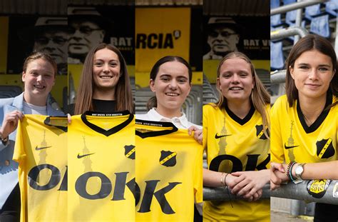 Selectie Nac Vrouwen Nagenoeg Compleet