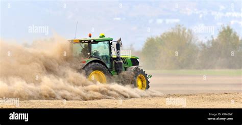 Soil Erosion Farm Hi Res Stock Photography And Images Alamy