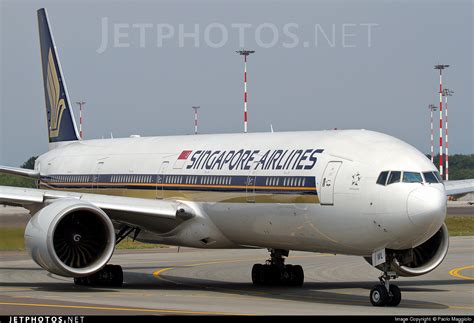 9V SWL Boeing 777 312ER Singapore Airlines Paolo Maggiolo JetPhotos