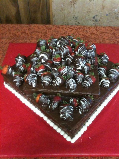 Chocolate Covered Strawberry Groom S Cake Grooms Cake Tables Cake