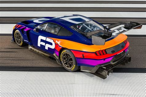 Ford Formally Unveils Mustang GT3