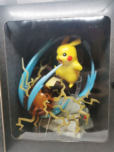 Pokemon Pikachu Deluxe Collector Statue Figure Light FX Collector