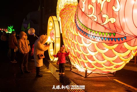 【网络中国节·春节】春节去哪玩？来这里看灯会！主题彩灯艺术节