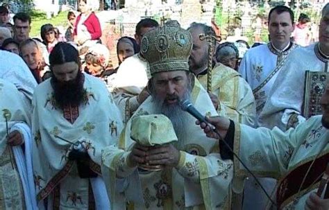 Sfintirea Bisericii Din Chirnogeni Constanta Basilica Ro