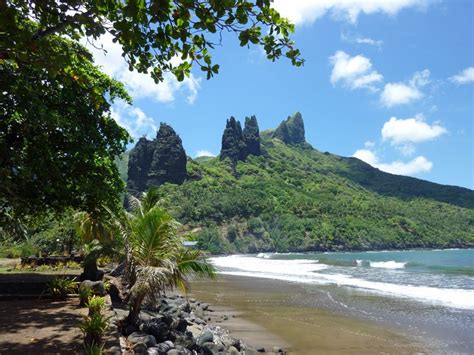 Islandawe French Polynesia Marquesas Nuku Hiva Black Sand Be