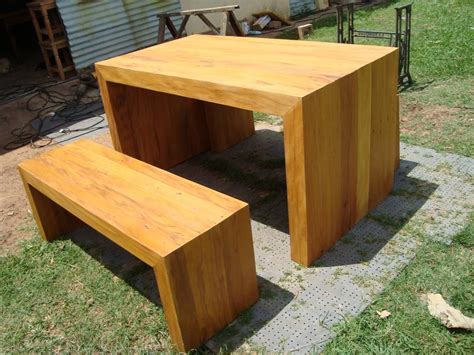 Conjunto De Mesa E Bancos Trave Madeira De Demoli O R Em