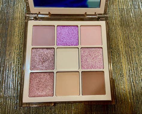 Huda Beauty Nude Obsession Eyeshadow Light Beauty Personal Care