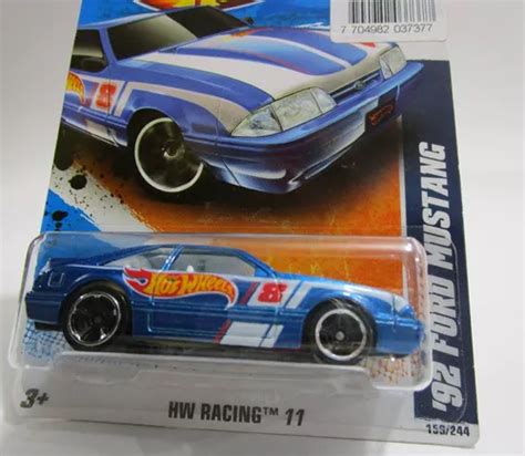 Hot Wheels Antiguo Ford Mustang Escala Coleccion cm Yu Cuotas sin interés