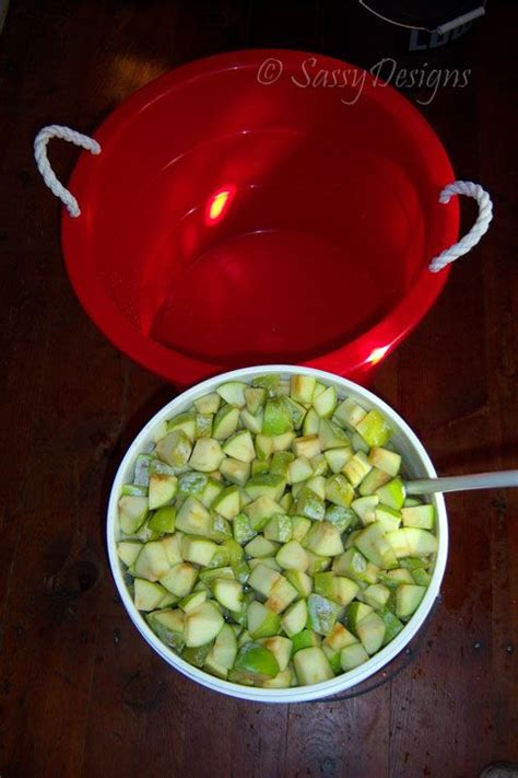 Making Apple Wine From Fresh Apples Can Be Labor Intensive But The End