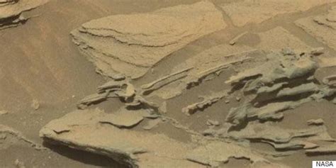 Nasas Curiosity Rover Finds Spoon Shaped Rock On Mars Huffpost Uk Tech