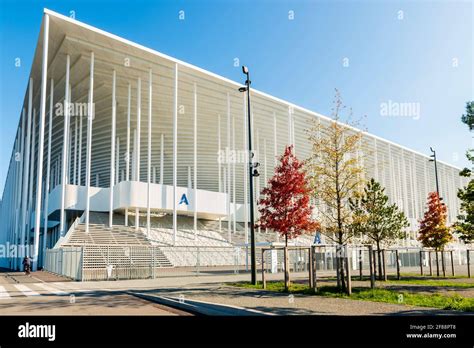 The new Girondins de Bordeaux football stadium, in Gironde, New ...