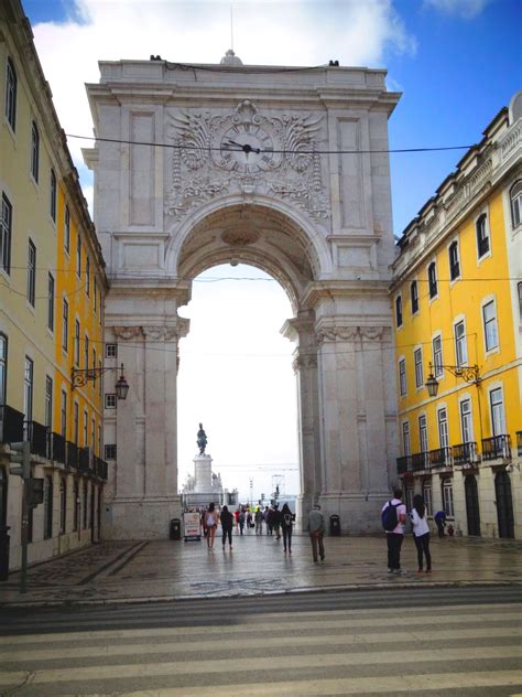 Arco Triunfal Da Rua Augusta Majestoso E Monumental O Arco Da Rua