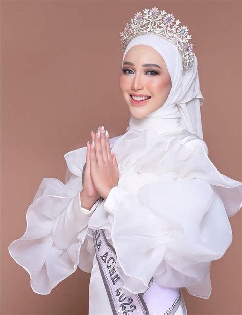 7 Foto Eggy Fegri Satu Satunya Finalis Puteri Indonesia 2022 Berhijab