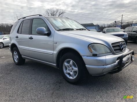 1999 Brilliant Silver Metallic Mercedes Benz ML 320 4Matic 124890723