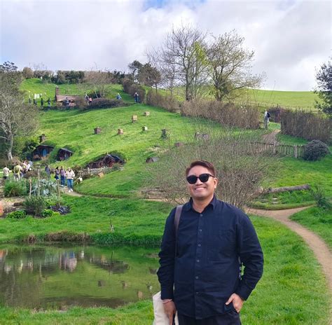 Mega - #GiorgioArmani has passed away at the age of 91. A visionary who