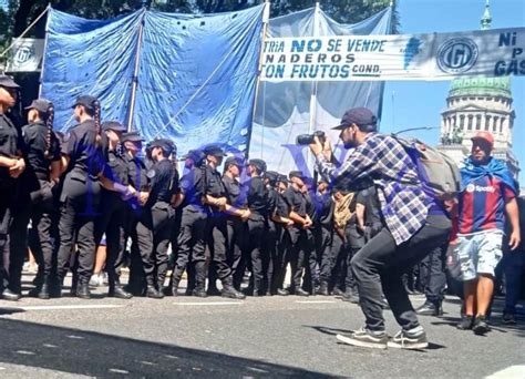 VIDEO Paro y movilización de la CGT en el Congreso todas las