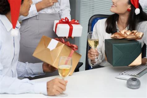 Ideas Divertidas Para El Intercambio De Regalos De Navidad Nosehacerlo